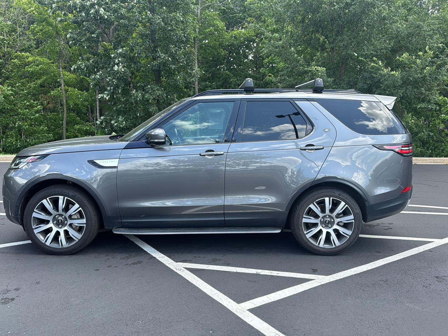 Used 2019 Corris Gray Metallic Land Rover HSE image 8