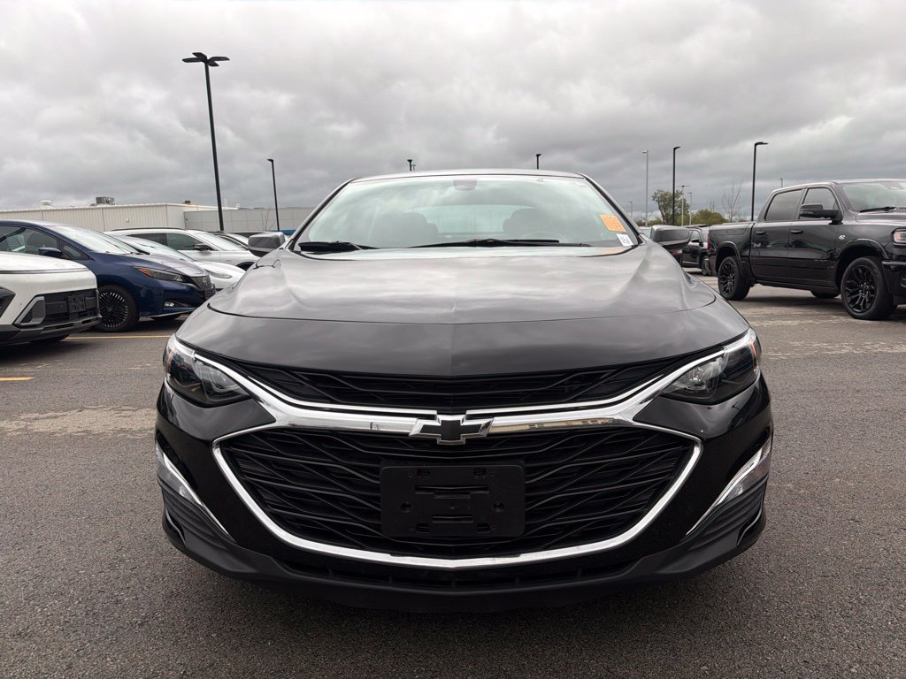 Used 2022 Chevrolet Malibu RS with VIN 1G1ZG5ST4NF142212 for sale in Kansas City