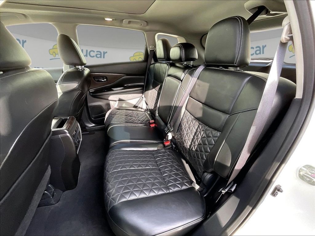 Used 2020 Pearl White Tricoat Nissan Platinum image 15