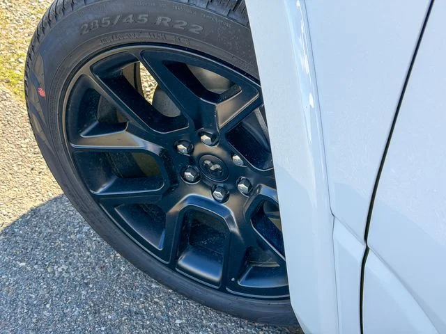 New 2026 Bright White Clear-Coat Exterior Paint RAM Laramie image 13