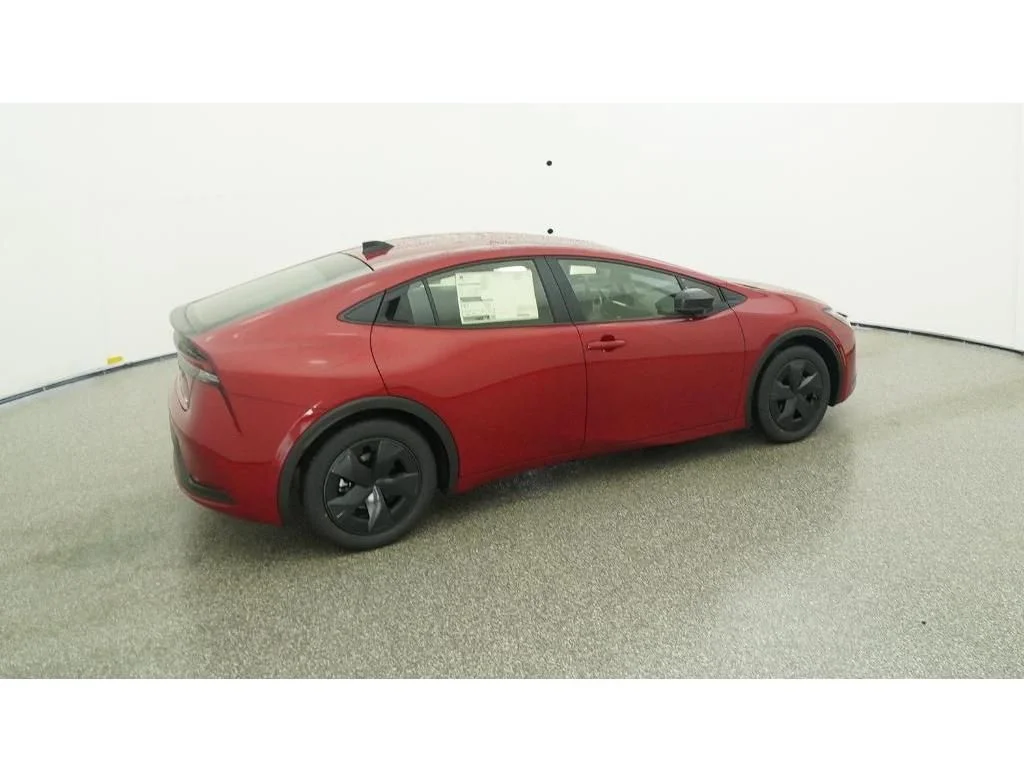 New 2026 Supersonic Red Toyota LE image 32