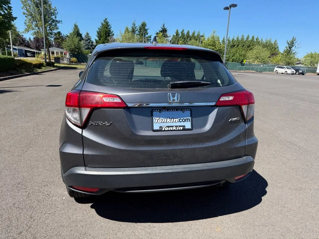 Used 2019 Modern Steel Metallic Honda LX image 6
