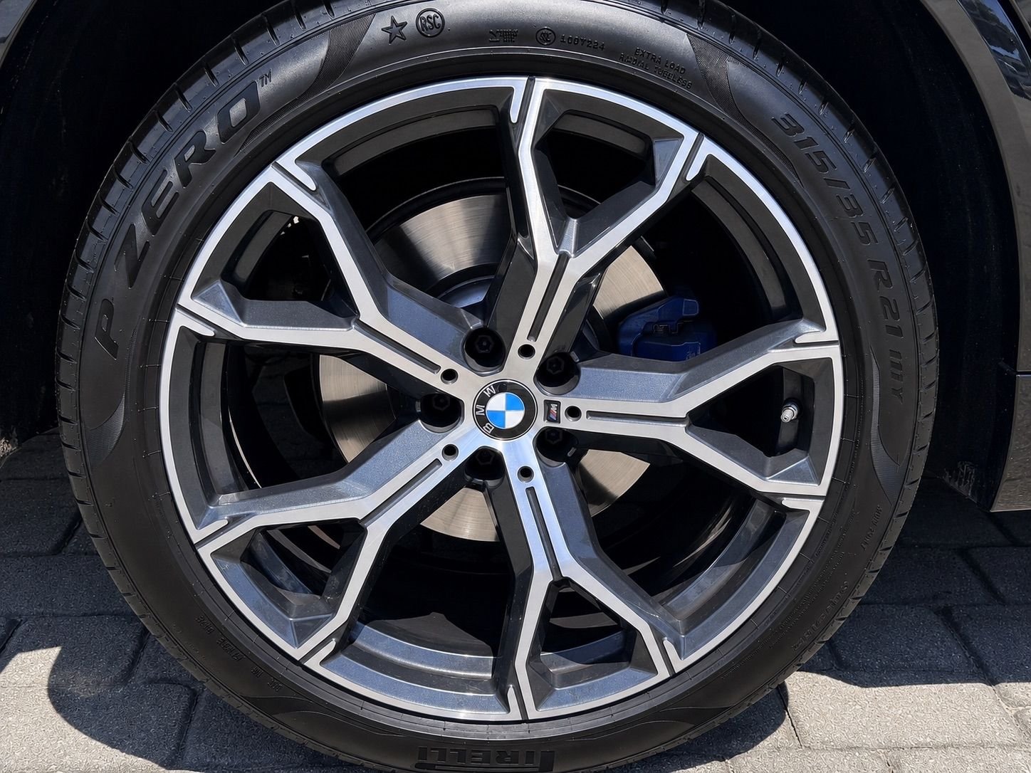 Certified Used 2023 Black Sapphire Metallic BMW xDrive40i image 12