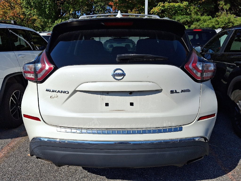 Used 2018 White Nissan SL image 4