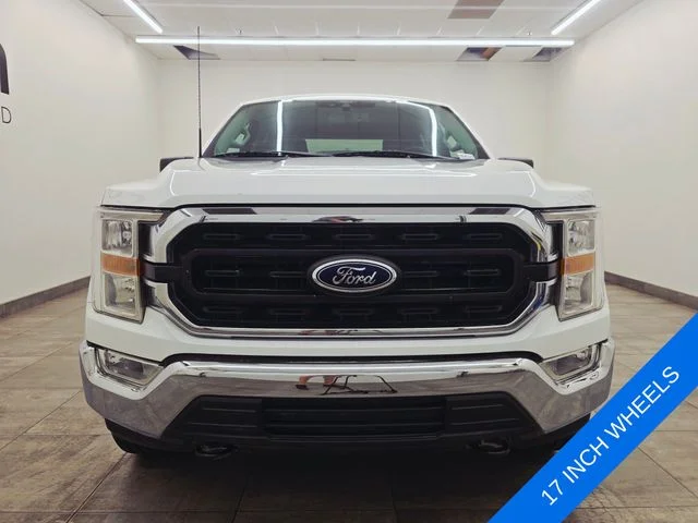 Certified Used 2021 Oxford White Ford XLT image 8