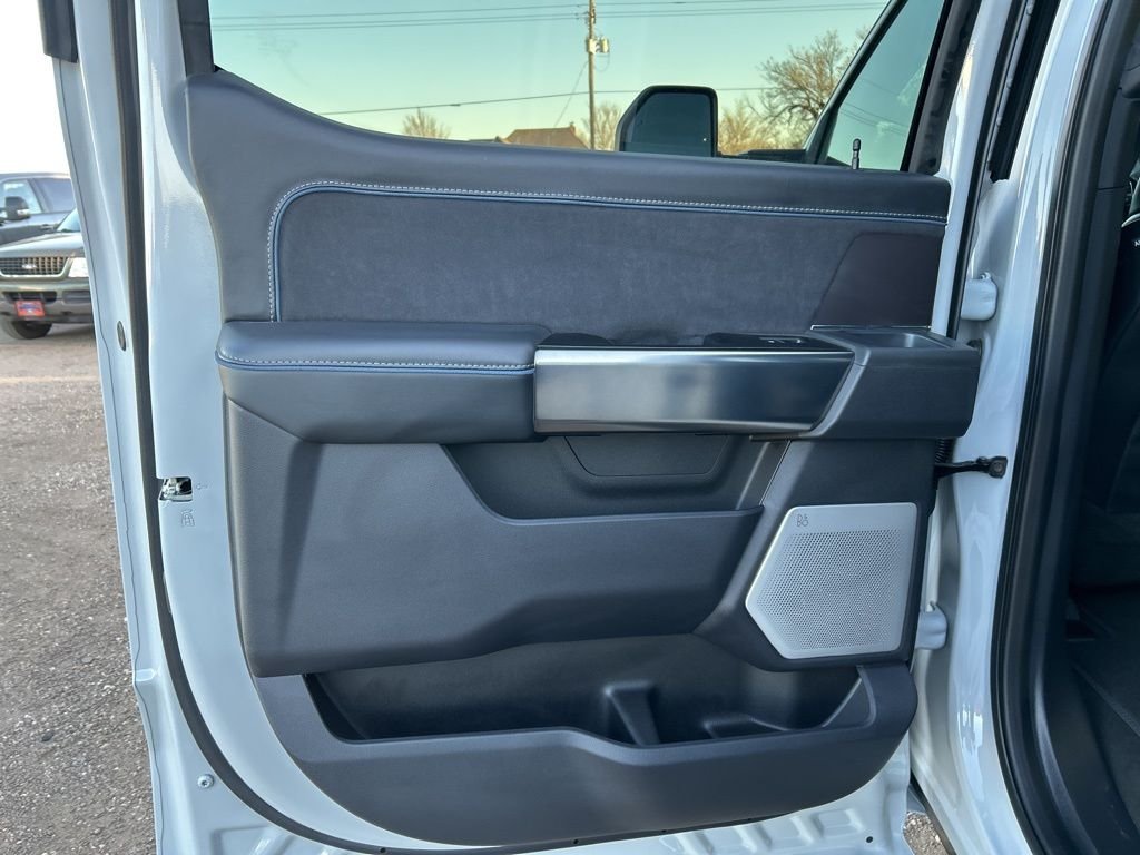 New 2026 Avalanche Ford Platinum image 40