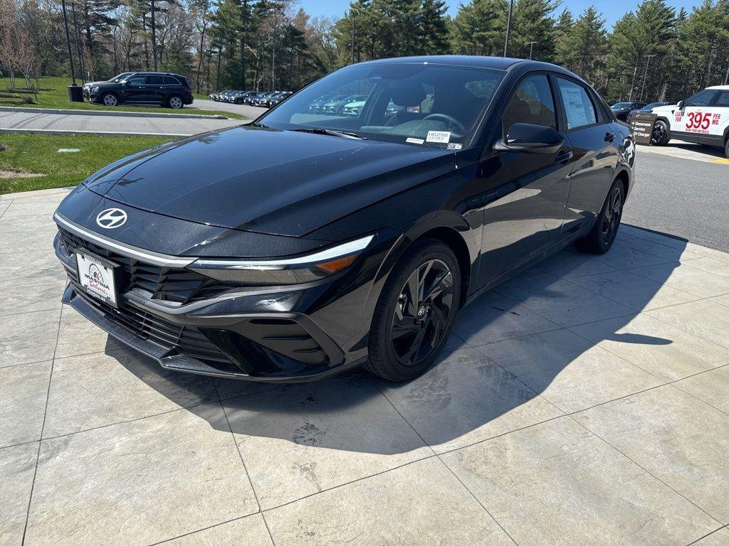 New 2026 Black Hyundai SEL Sport image 3