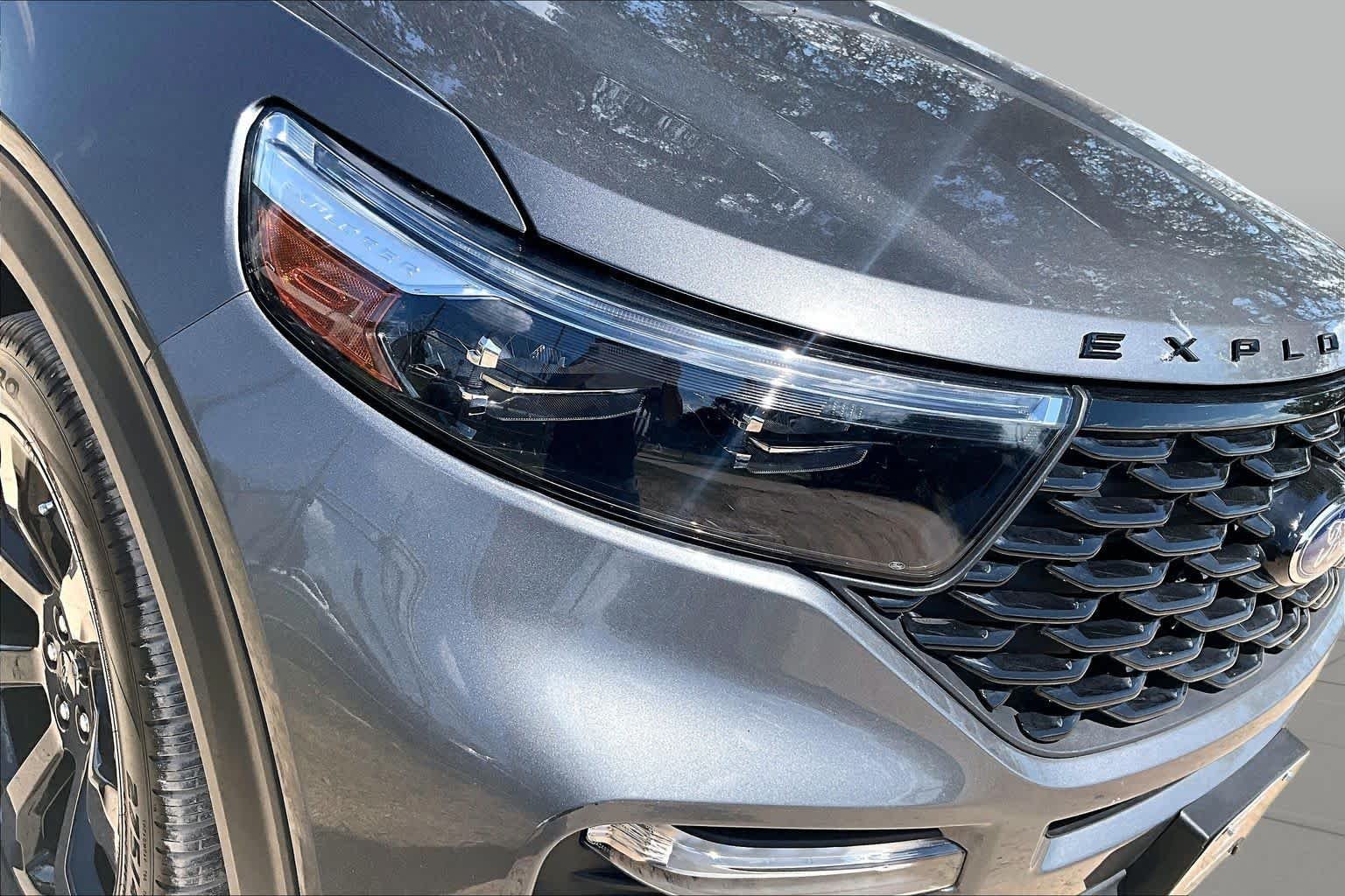 Used 2023 Carbonized Gray Metallic Ford ST-Line image 26