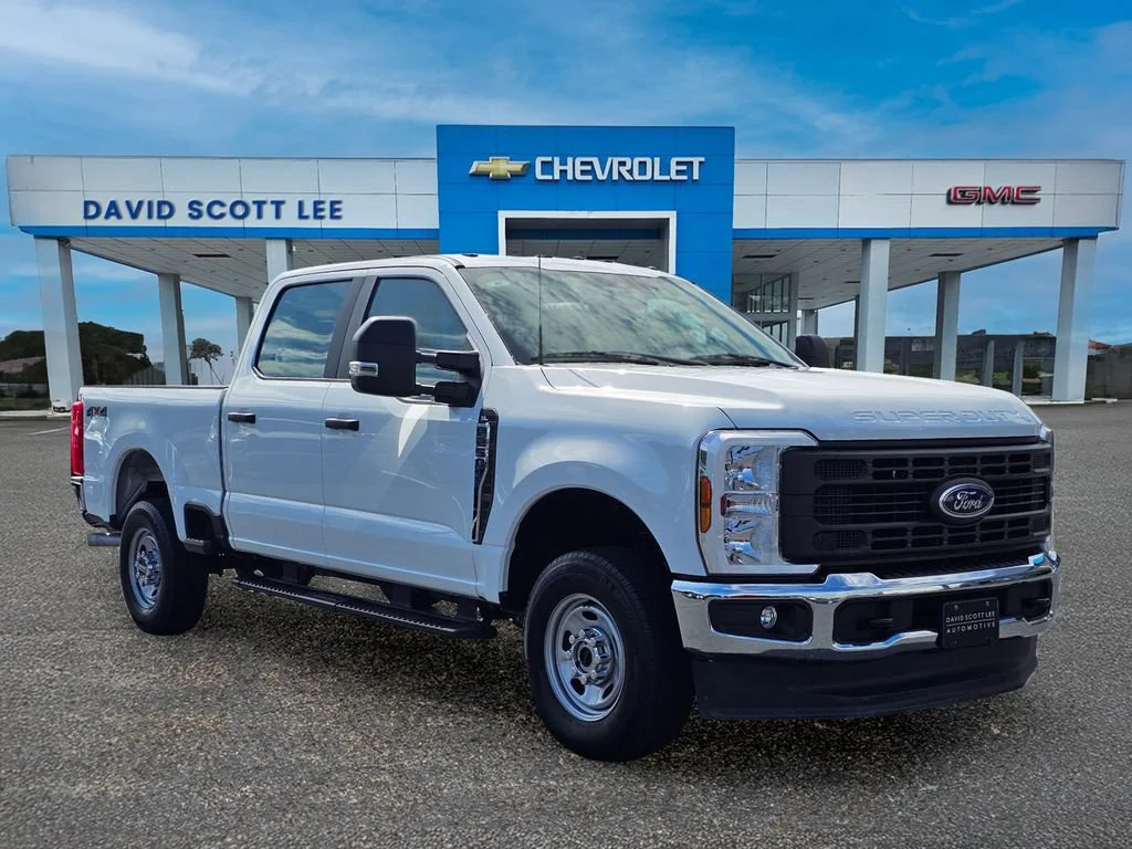 Used 2024 Oxford White Ford XL image 5