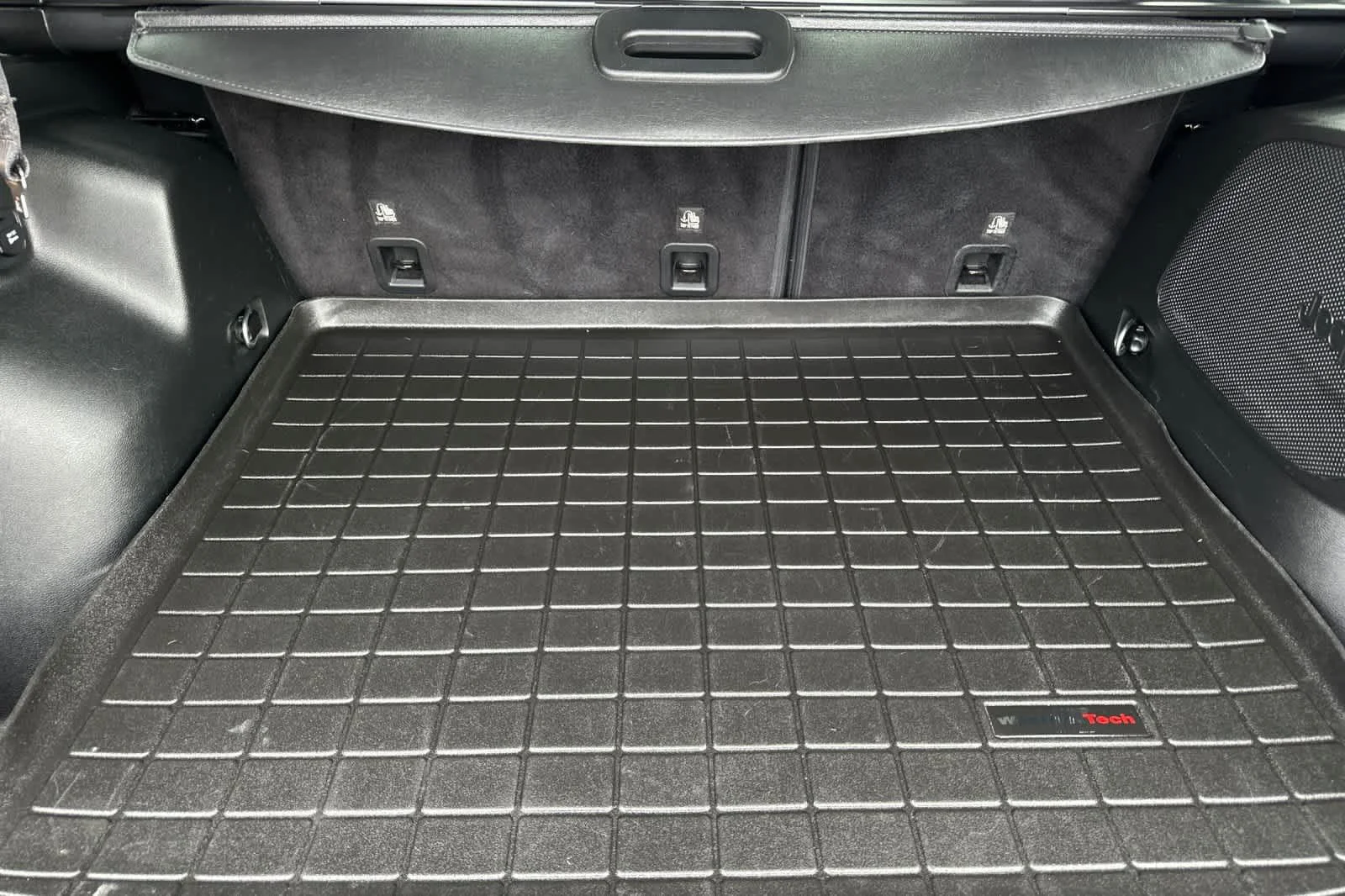 Certified Used 2019 Billet Silver Clearcoat Metallic Jeep Trailhawk Elite image 15