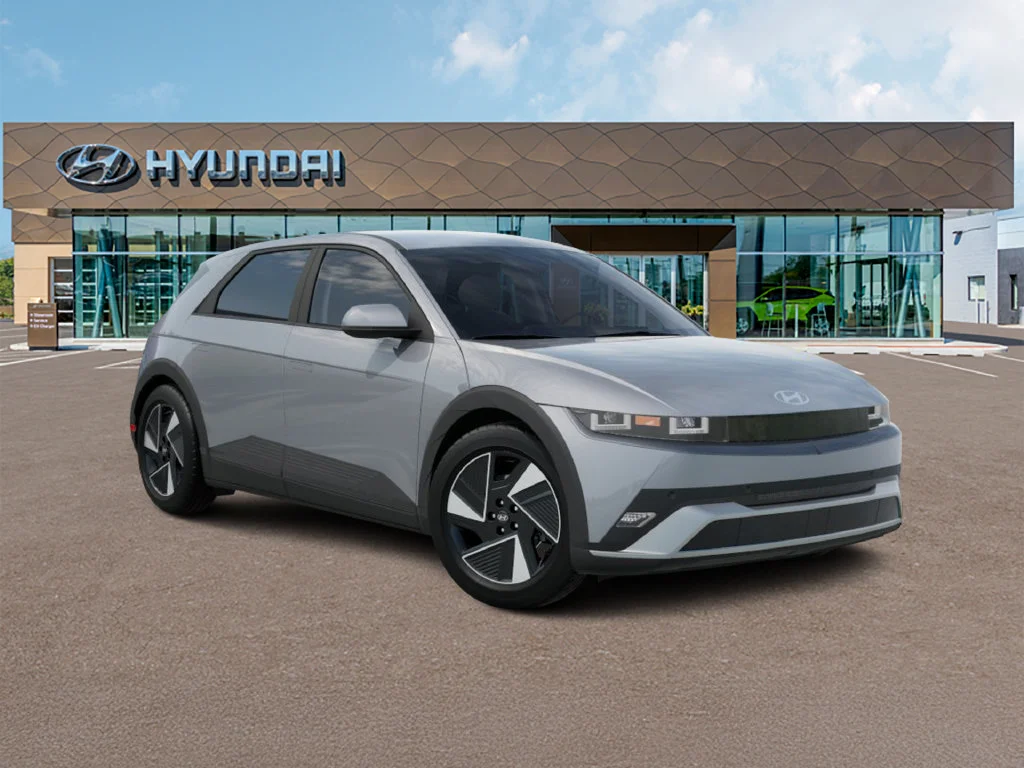New 2027 Gray Hyundai SE image 5