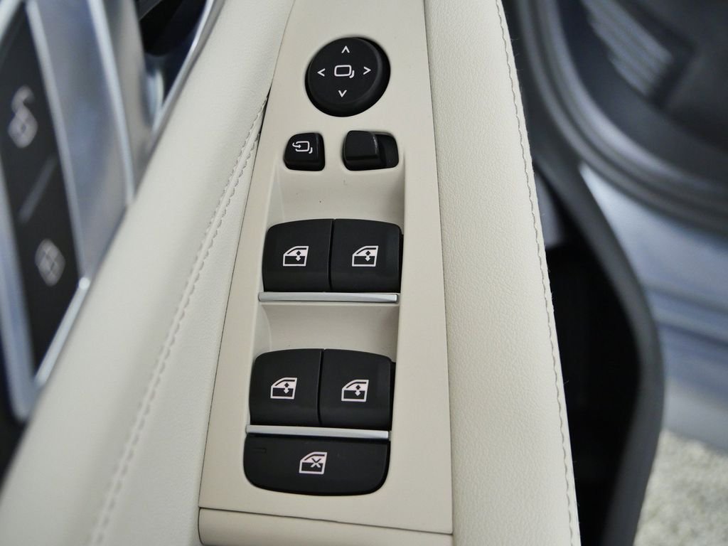 New 2026 Skyscraper Grey Metallic BMW xDrive50e image 34