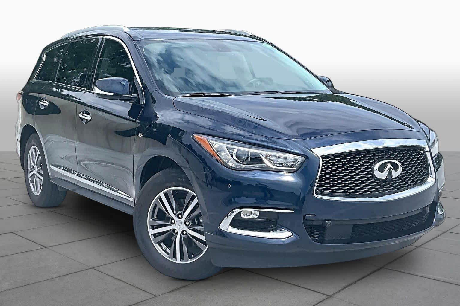 Used 2017 Hermosa Blue INFINITI  image 3