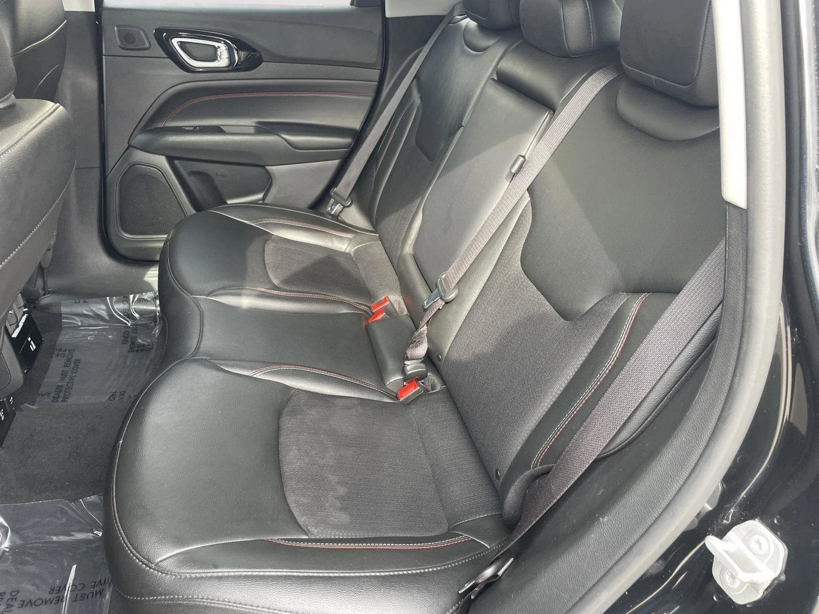 Used 2022 Diamond Black Crystal Pearlcoat Jeep Trailhawk image 24