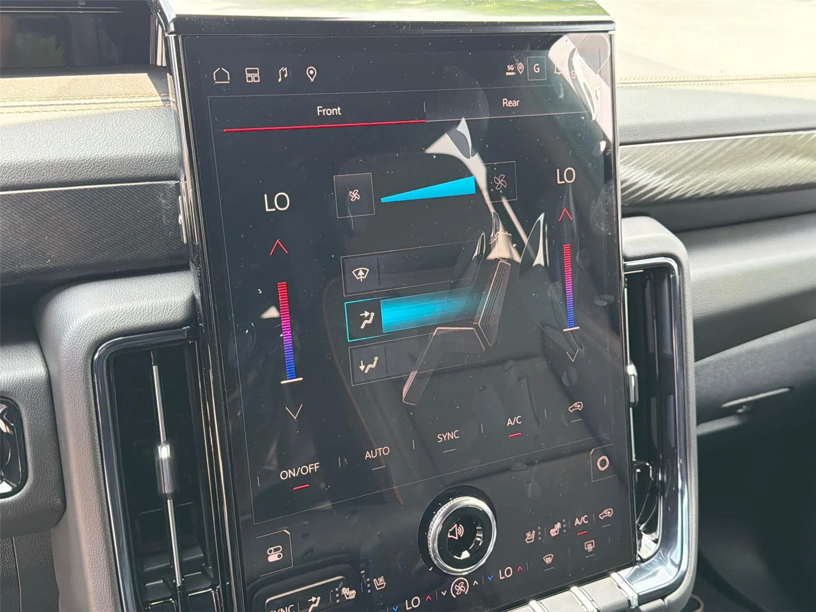2026 GMC Yukon AT4 - Photo 26
