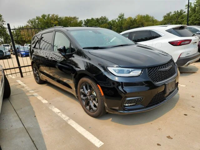 2025 Chrysler Pacifica