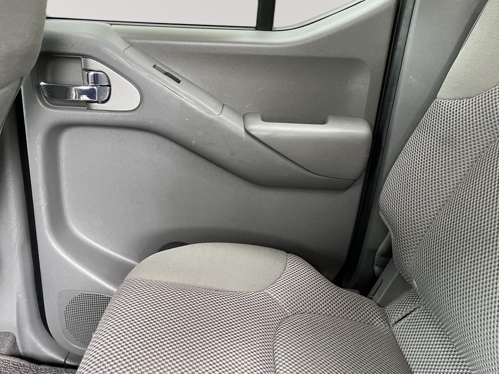 Used 2020 Magnetic Black Pearl Nissan SV image 15