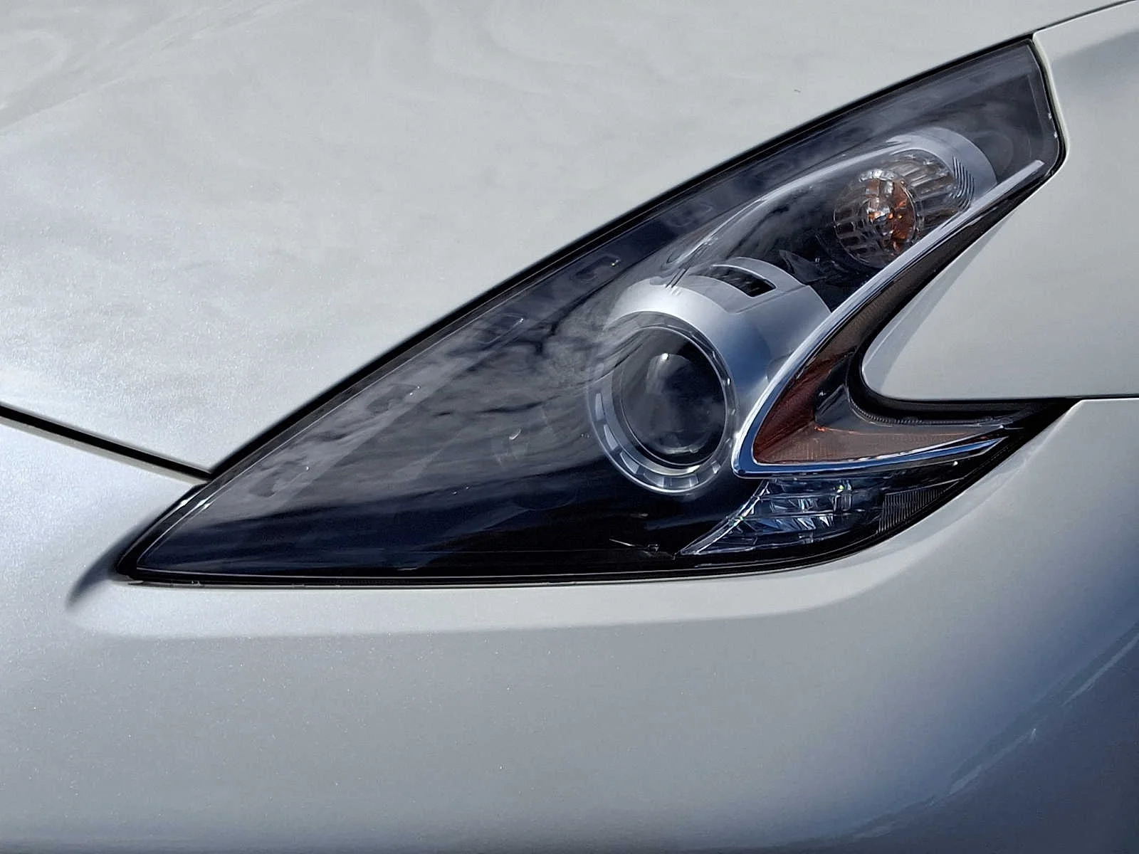 Used 2020 Pearl White Tricoat Nissan NISMO image 10