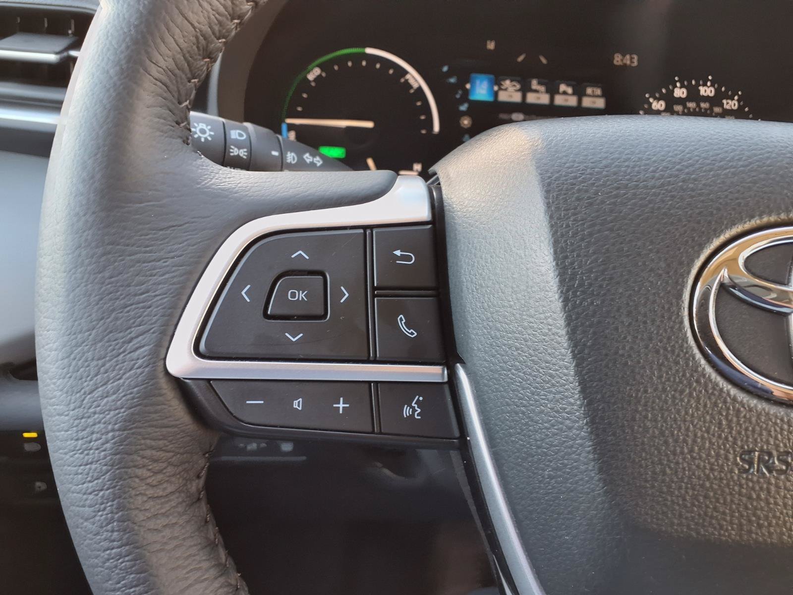 Certified Used 2026 Pearl Toyota XLE image 22