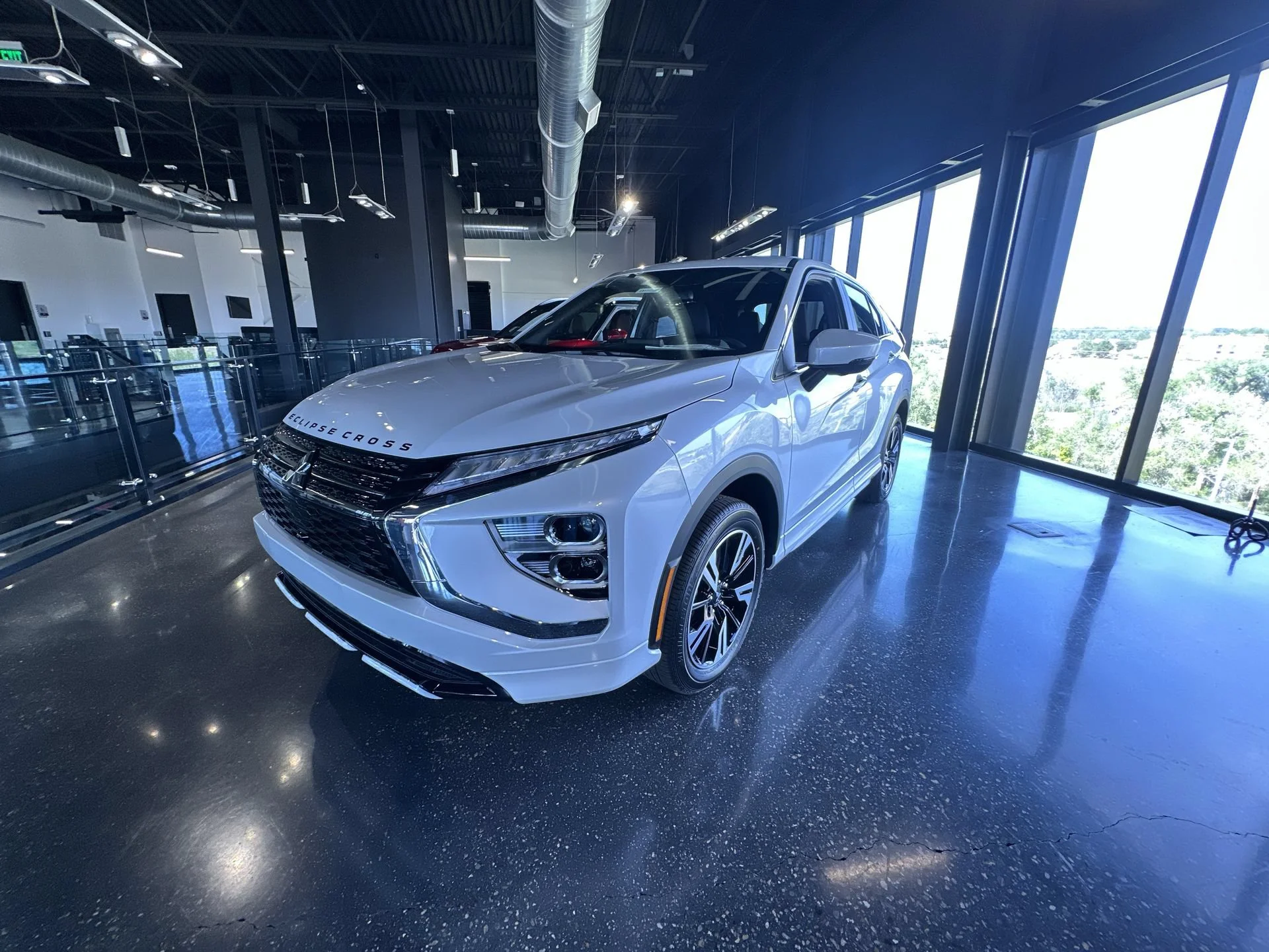 New 2026 White Diamond Mitsubishi SEL image 4