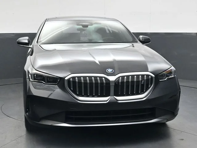 Used 2025 Gray BMW eDrive40 image 11