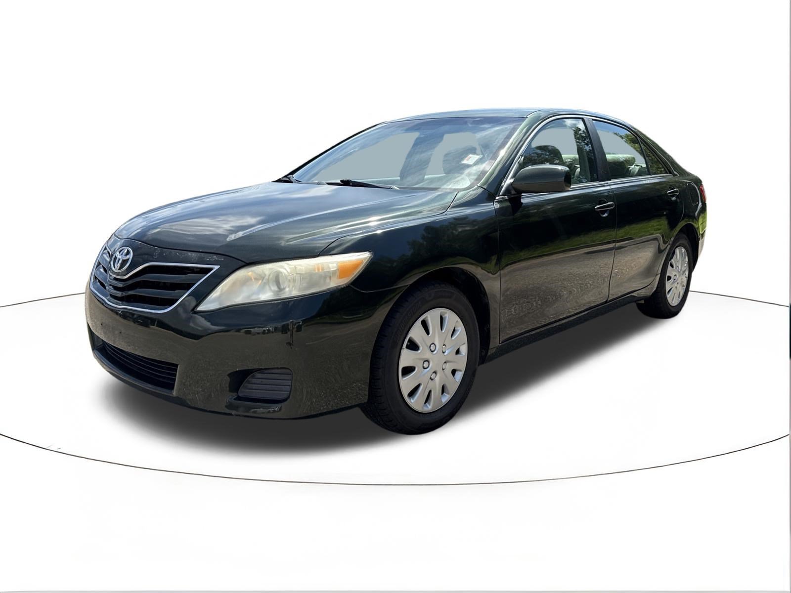 Used 2010 Spruce Mica Toyota LE image 7