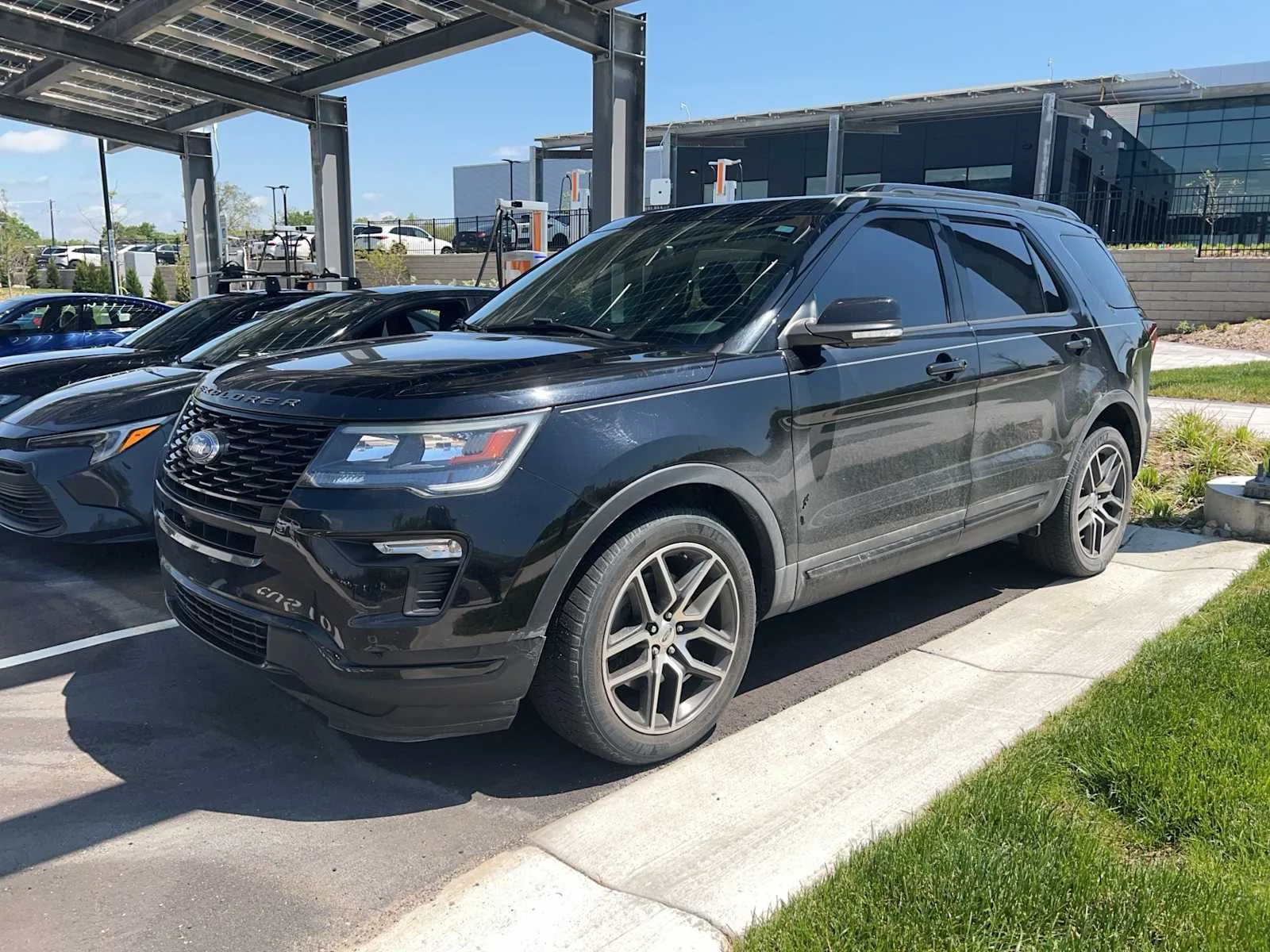 2018 Ford Explorer Sport 4WD's photo
