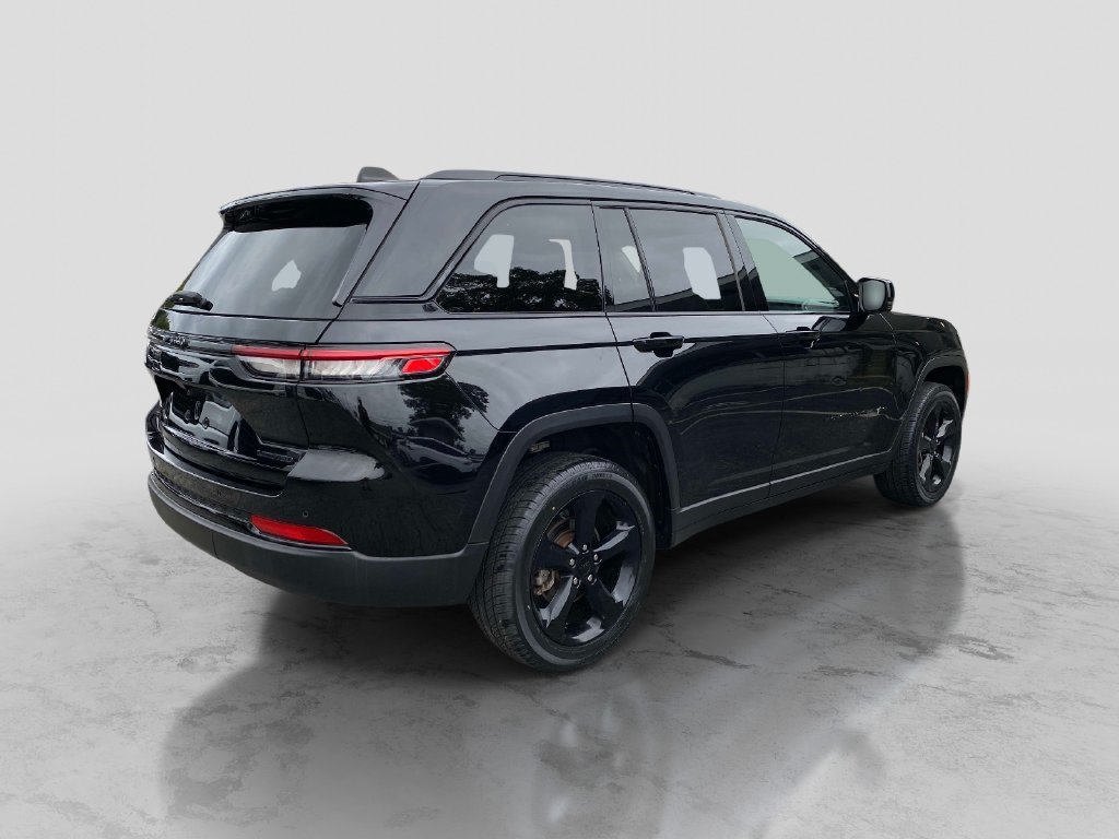 Used 2023 Black Jeep Limited image 9