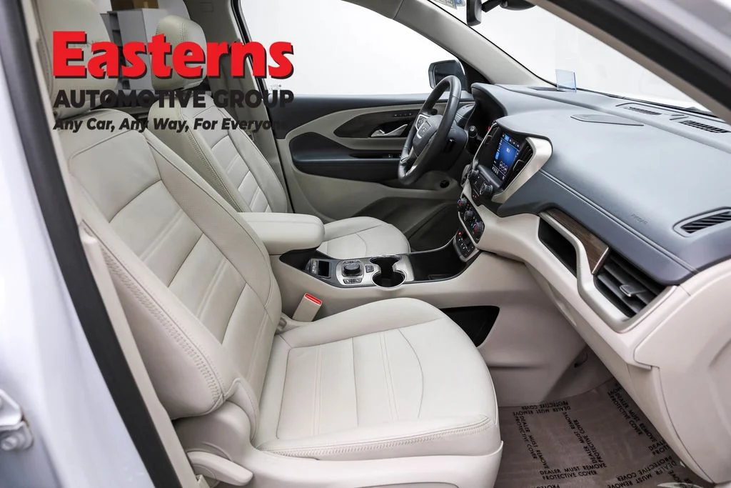 Used 2023 White GMC Denali image 24