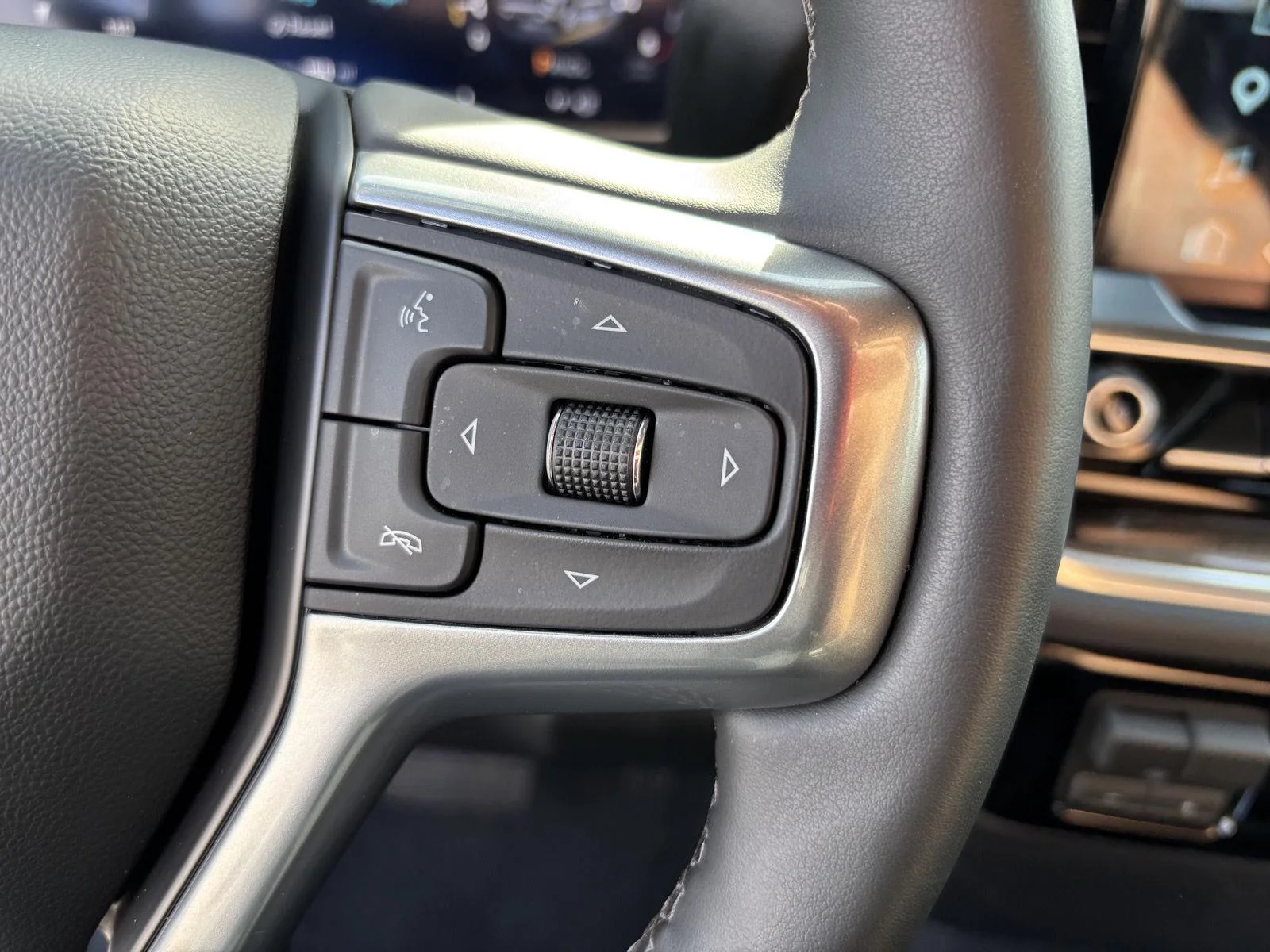 New 2026 Summit White Chevrolet LT image 46
