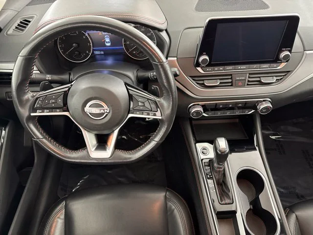 Used 2024 White Nissan 2.5 SR image 25