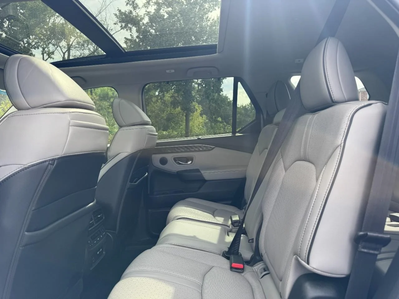2023 Honda Pilot Elite - Photo 12