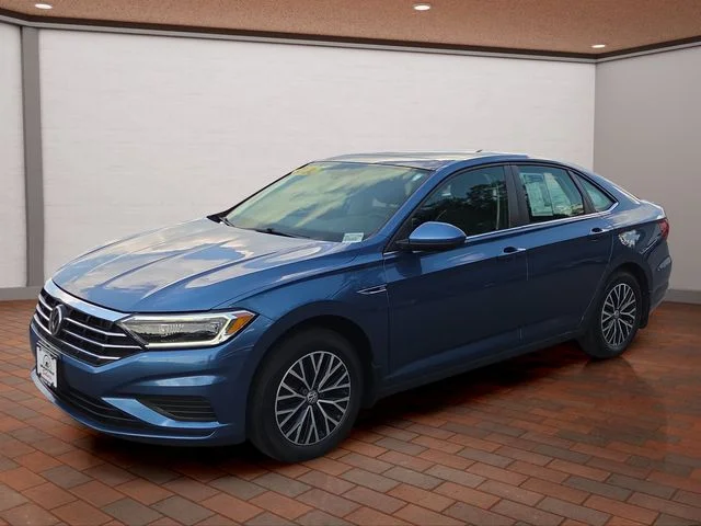 Used 2019 Blue Volkswagen SEL image 27