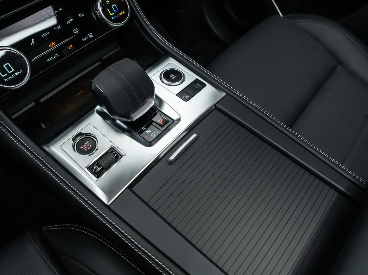 New 2025 Eiger Grey Jaguar R-Dynamic S P400 AWD Automatic image 28