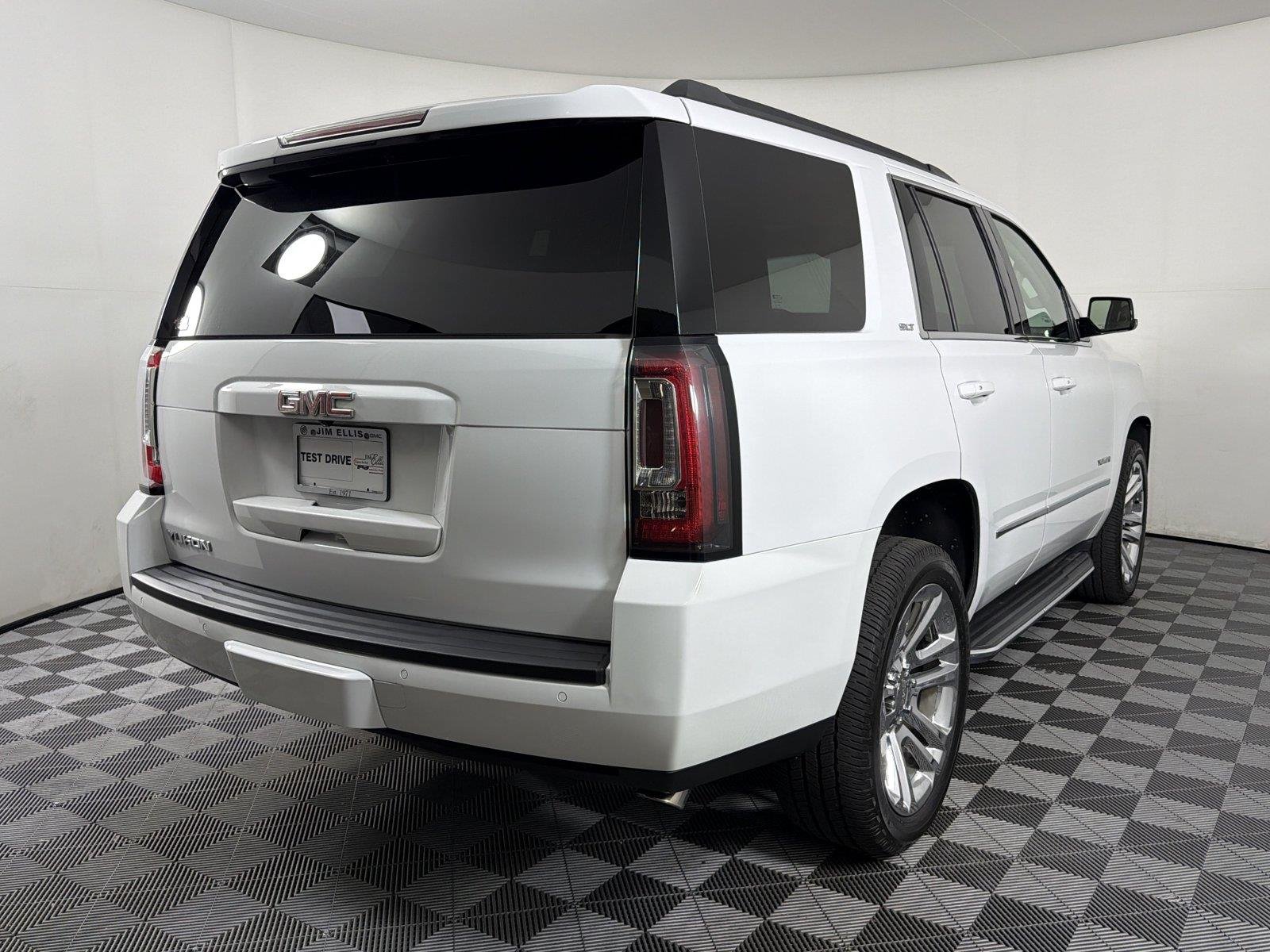 Used 2017 SUMMIT WHITE GMC SLT image 6