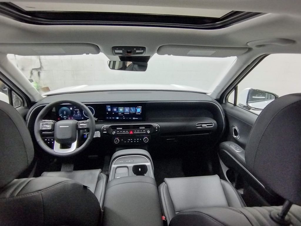Used 2026 White Hyundai SEL Convenience image 17