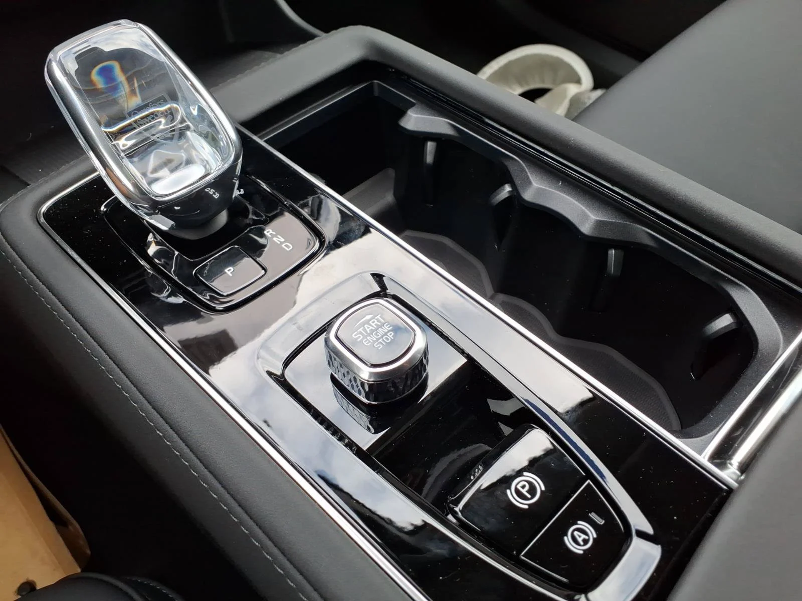 2027 Volvo XC90 Plus - Photo 9