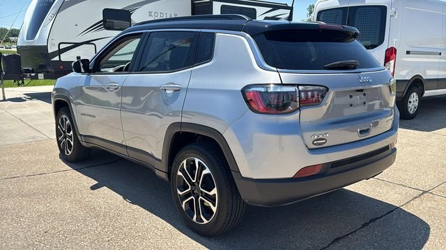 Certified Used 2022 Silver Jeep Limited image 9