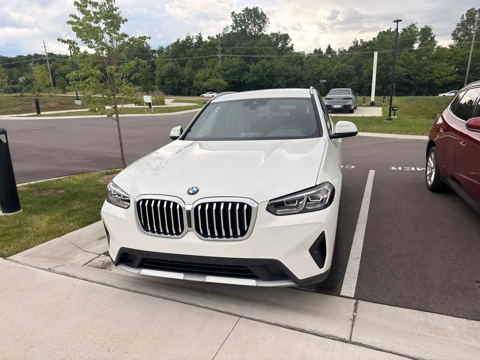 Certified Used 2023 Alpine White BMW xDrive30i image 3
