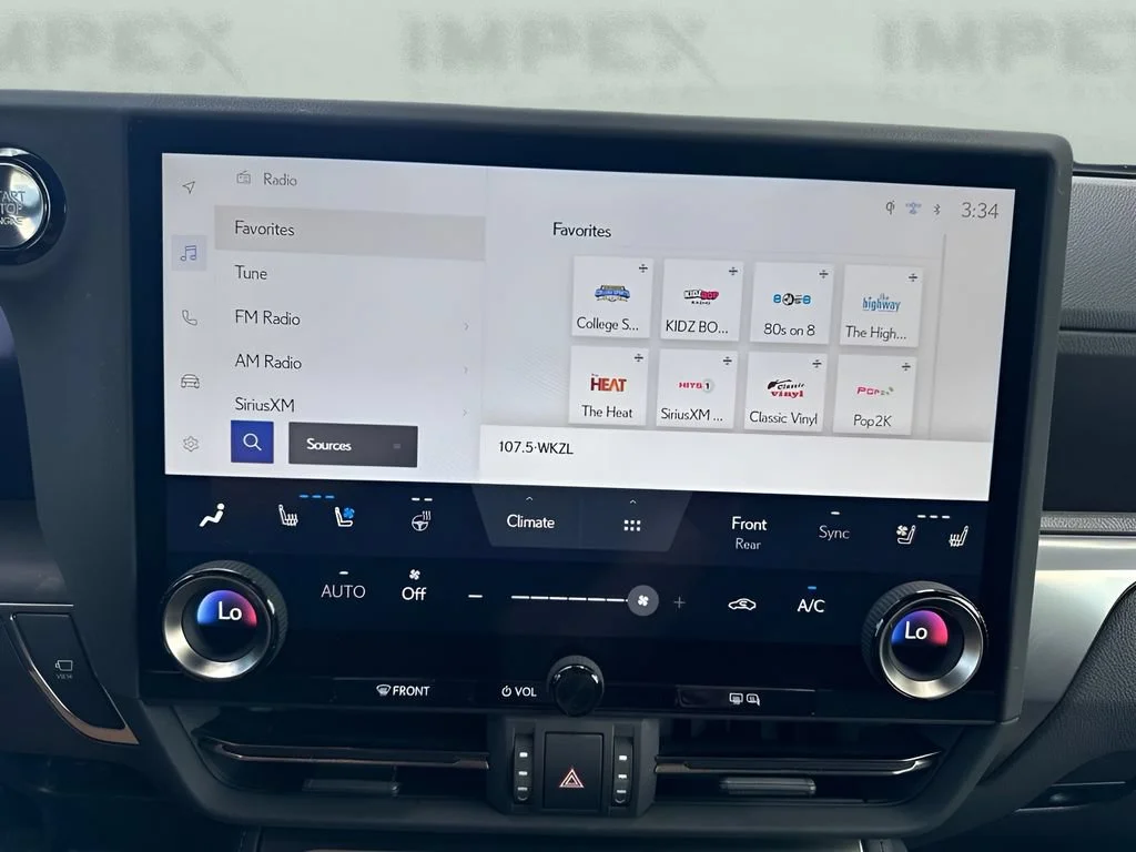 Used 2024  Lexus GX 550 Luxury image 21