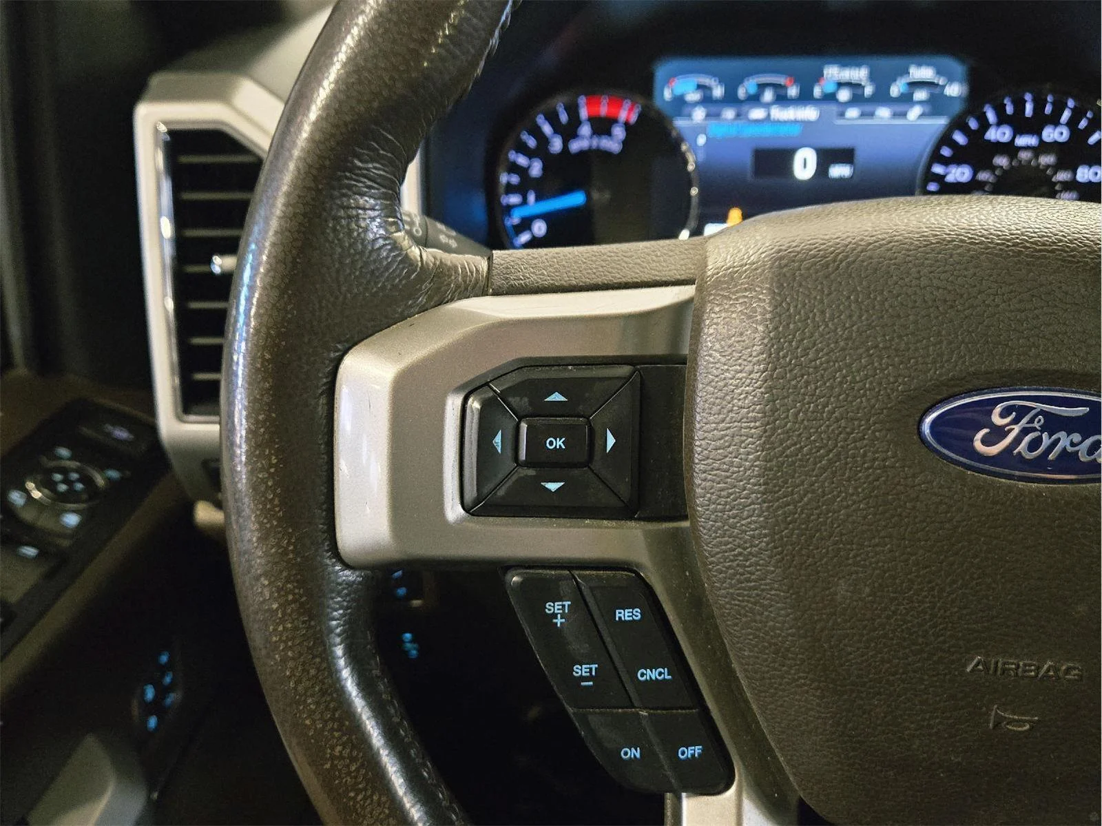 Used 2022 Star White Metallic Tri-Coat Ford King Ranch image 28