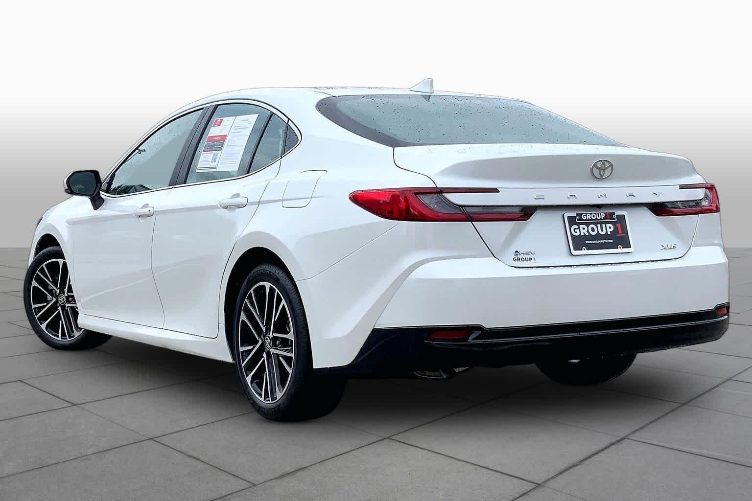 2026 Toyota Camry XLE - Photo 12