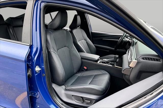 Certified Used 2025 RESERVOIR BLUE Toyota  image 9