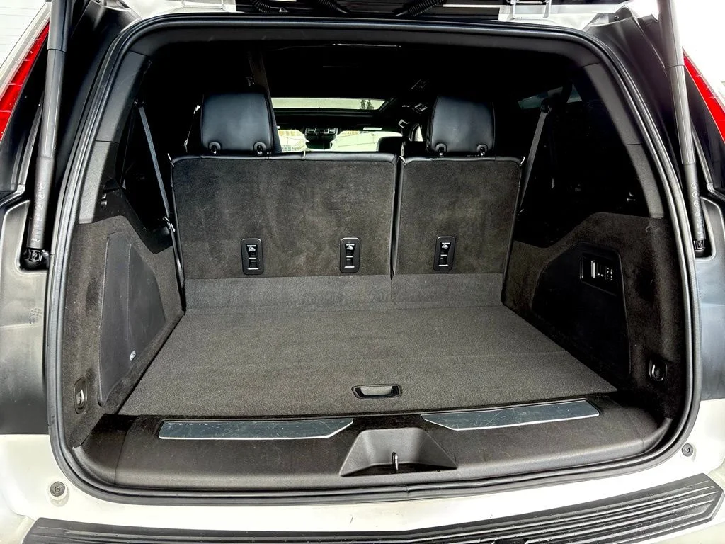2024 Cadillac Escalade ESV Premium Luxury - Photo 29