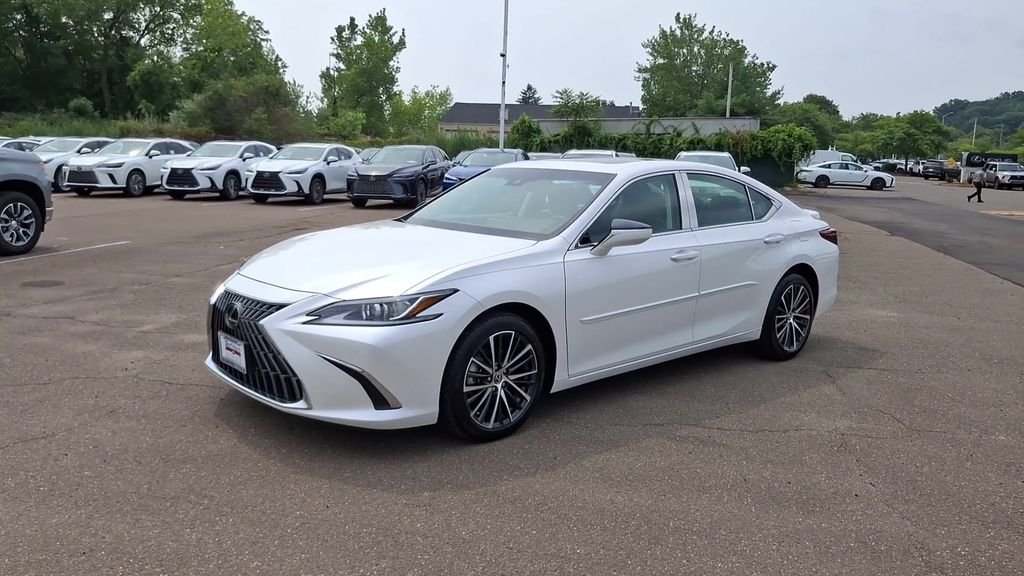 Certified Used 2022 EMINENT WHITE PEARL Lexus 250 image 4