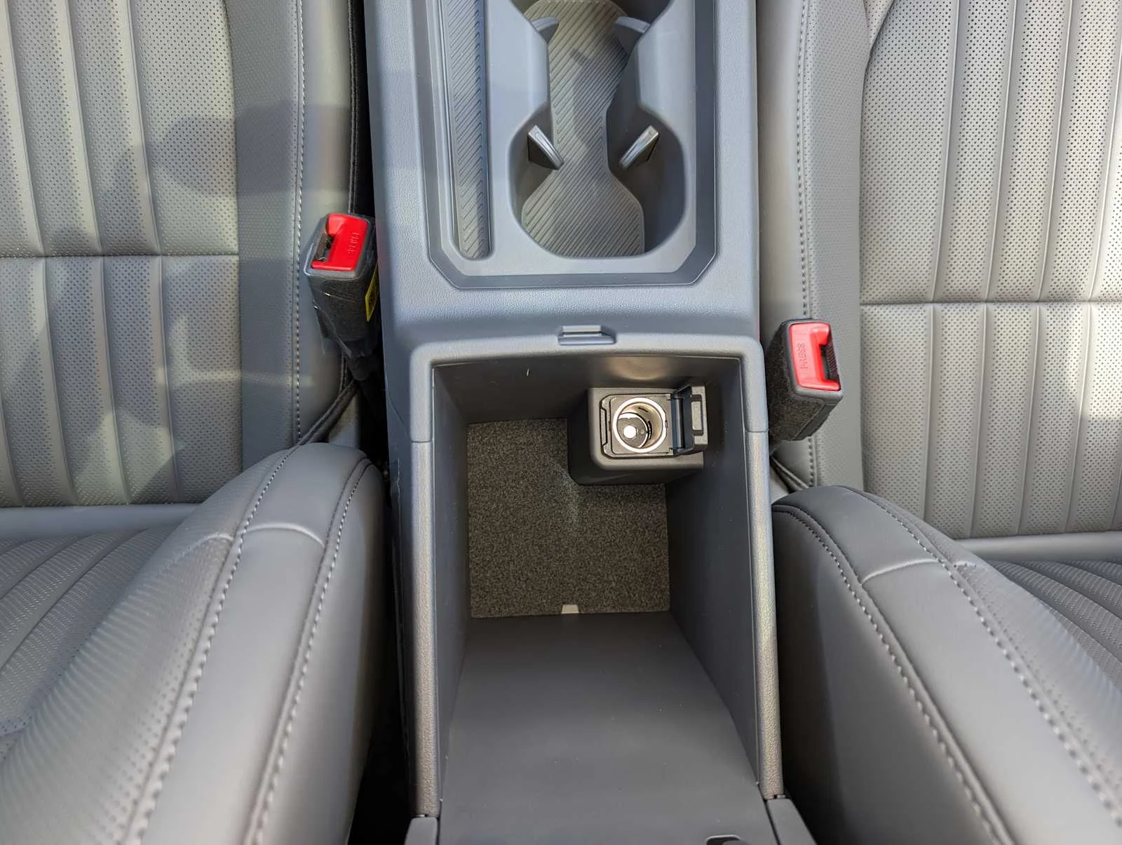 New 2027 Terrain Brown Kia X-Line S image 14