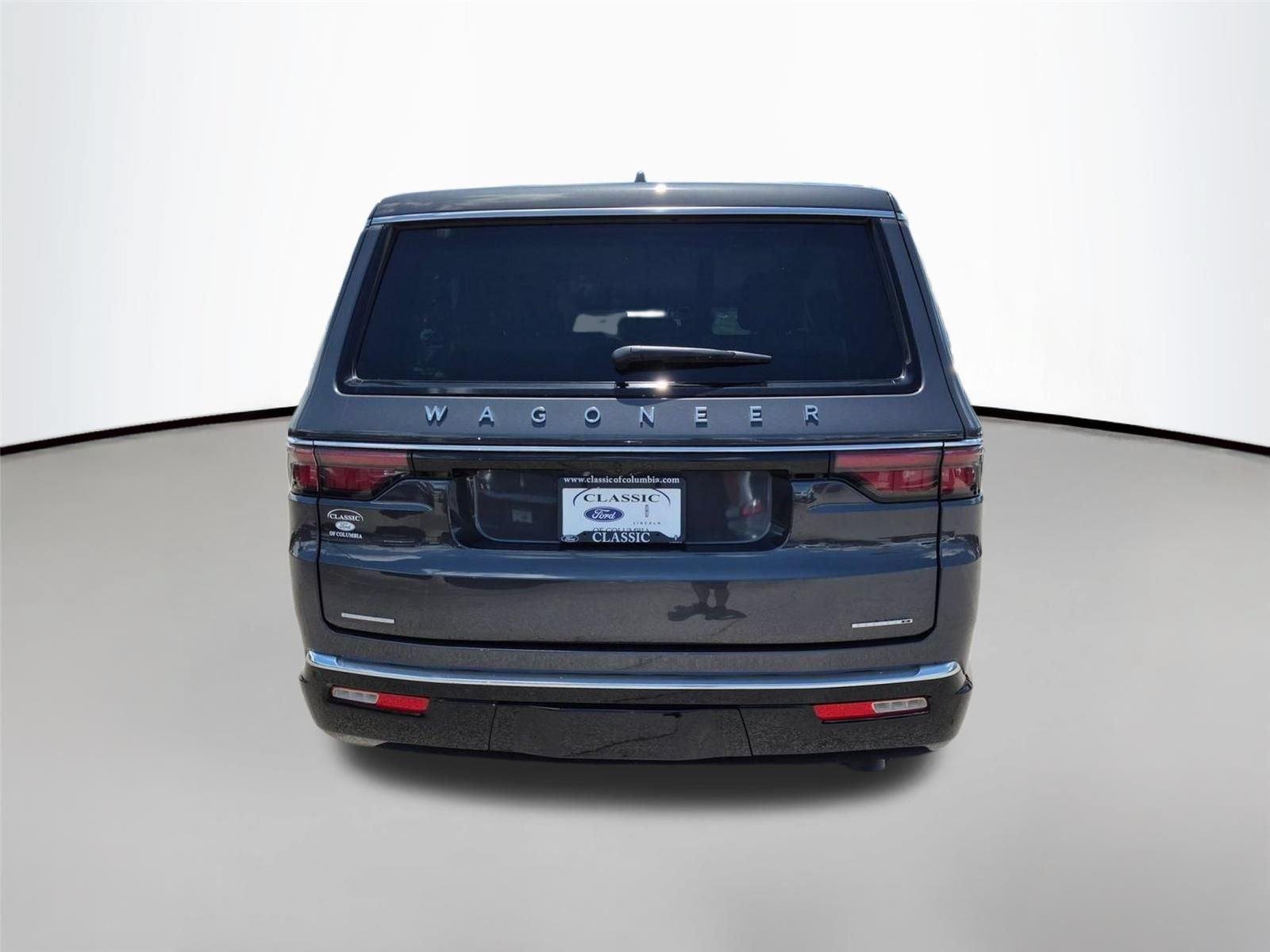Used 2023 Baltic Gray Metallic Clearcoat Jeep Series II image 6