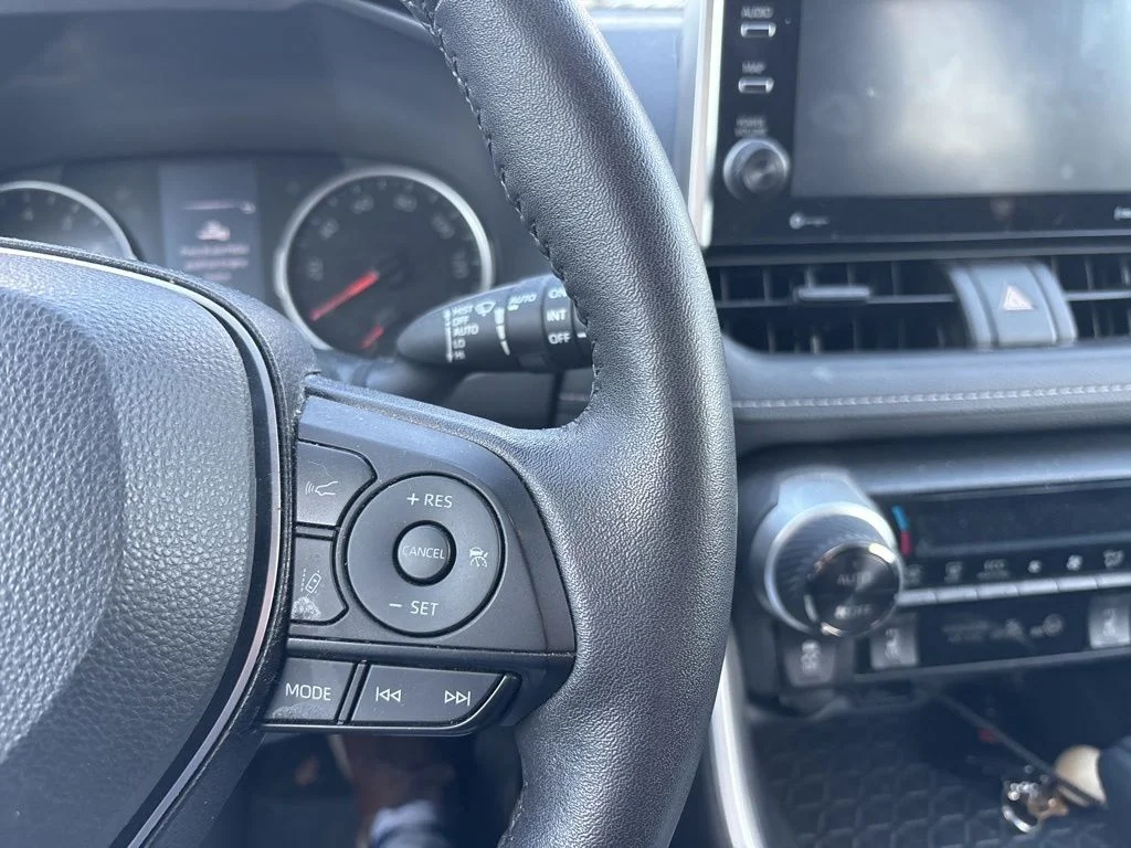 Used 2022 Black Toyota XLE image 15