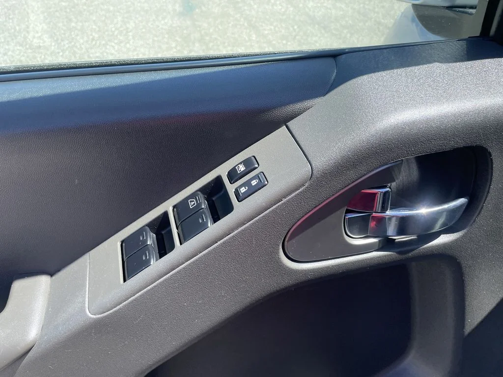Used 2019 Gun Metallic Nissan PRO-4X image 17