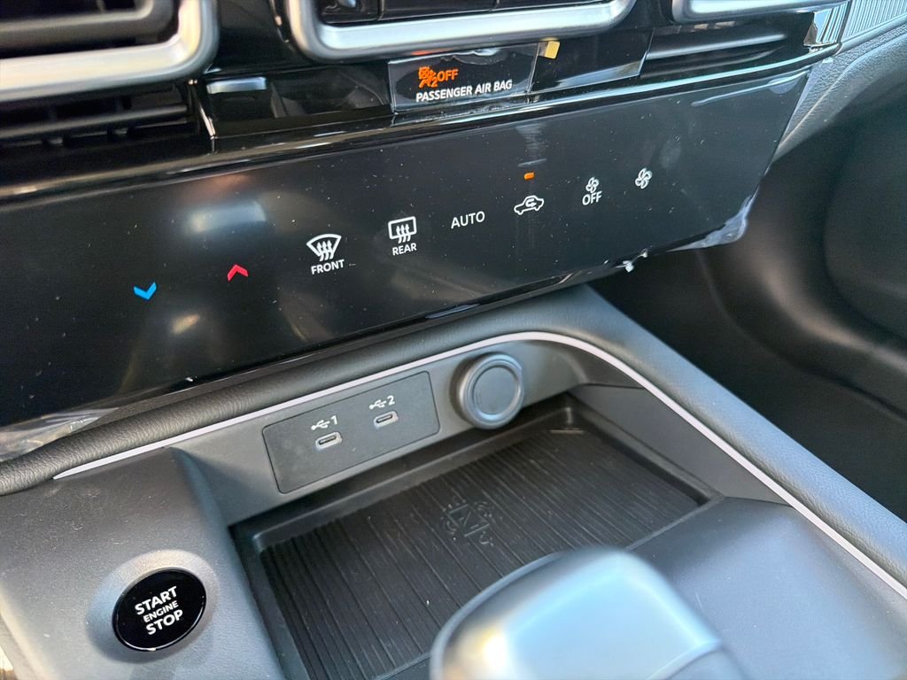 New 2026 Nissan Sentra SR 4D Sedan